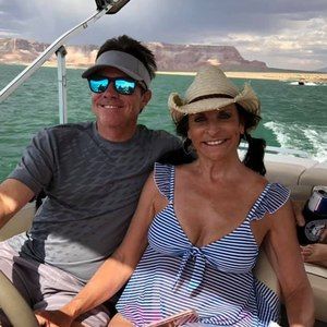 Meet your Posher, Lori